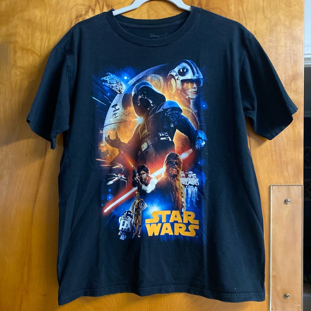 Star Wars TShirt Size MEDIUM
